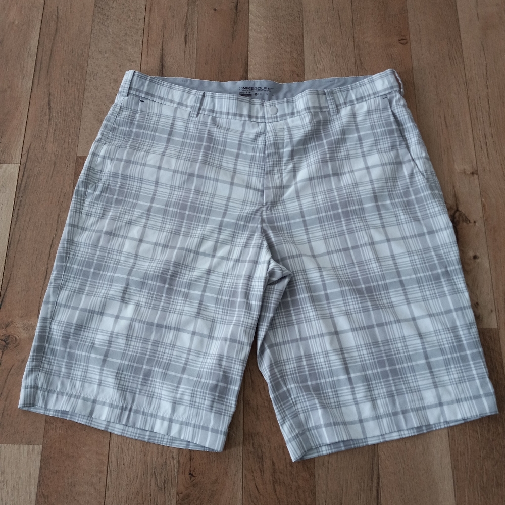 Nike Dri-fit Men's Size 38 Plaid Golf Shorts
